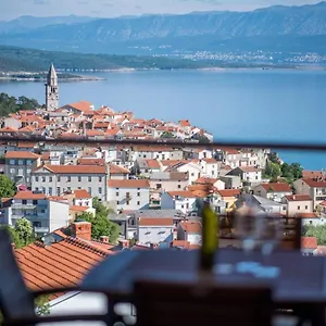 Zoe Vrbnik (Primorje-Gorski Kotar)