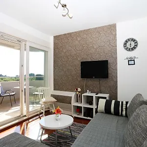 Antinov Apartament